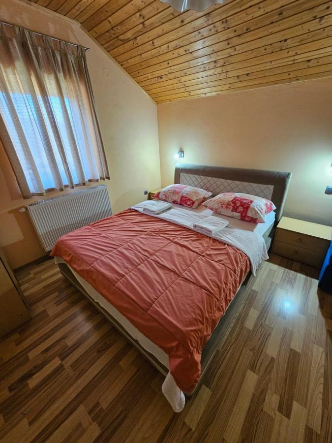 House Mirjana Hotell Smoljanac Eksteriør bilde