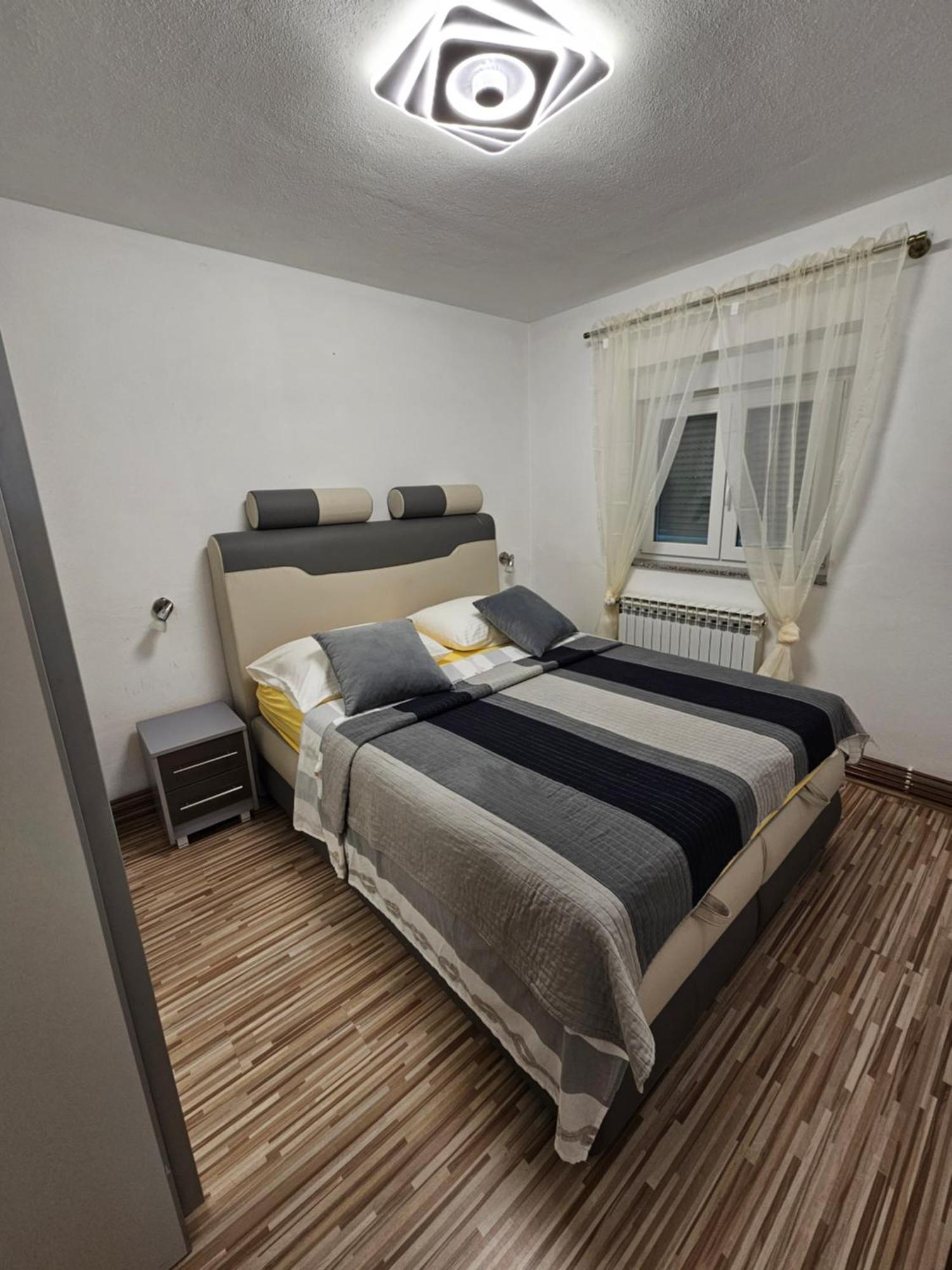 House Mirjana Hotell Smoljanac Eksteriør bilde